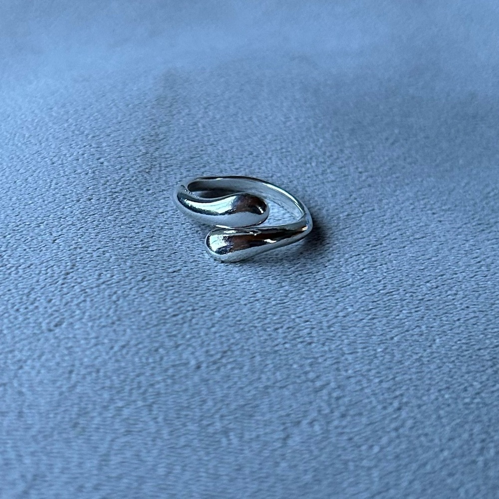 Water Drop ~ Ring ~ Silver Tone ~ Brand New! - Picture 6 of 8